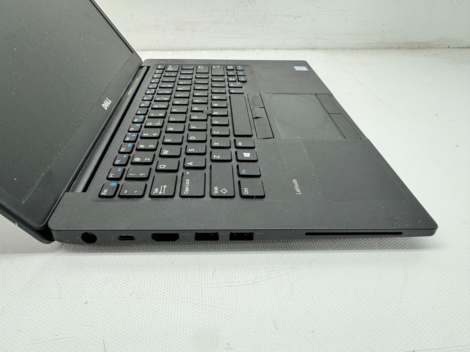 Dell Latitude 7480 14″ FHD i7-7600U@2.80GHz 16GB RAM NO SSD Laptop W/AC *Read*