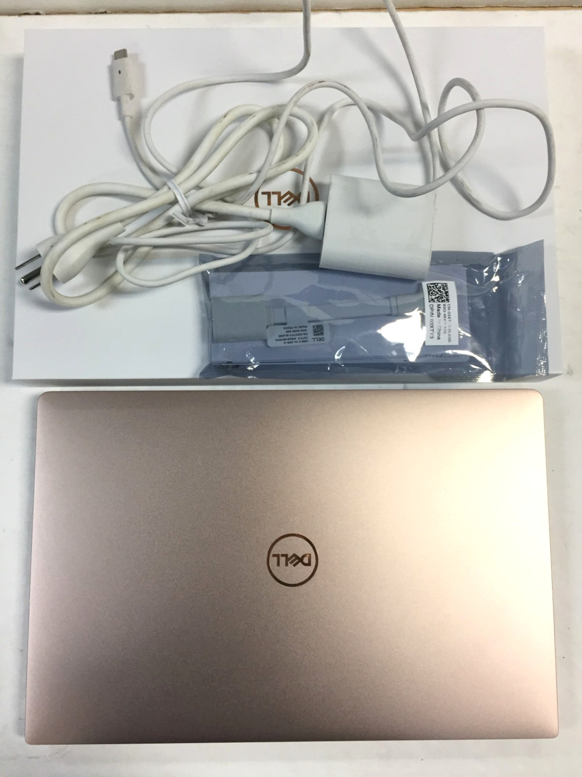 Dell XPS 13 9370 XPS9370-7170GLD 13.3″ Touch Laptop/i7-8550U/8GB/256GB SSD/W10 H