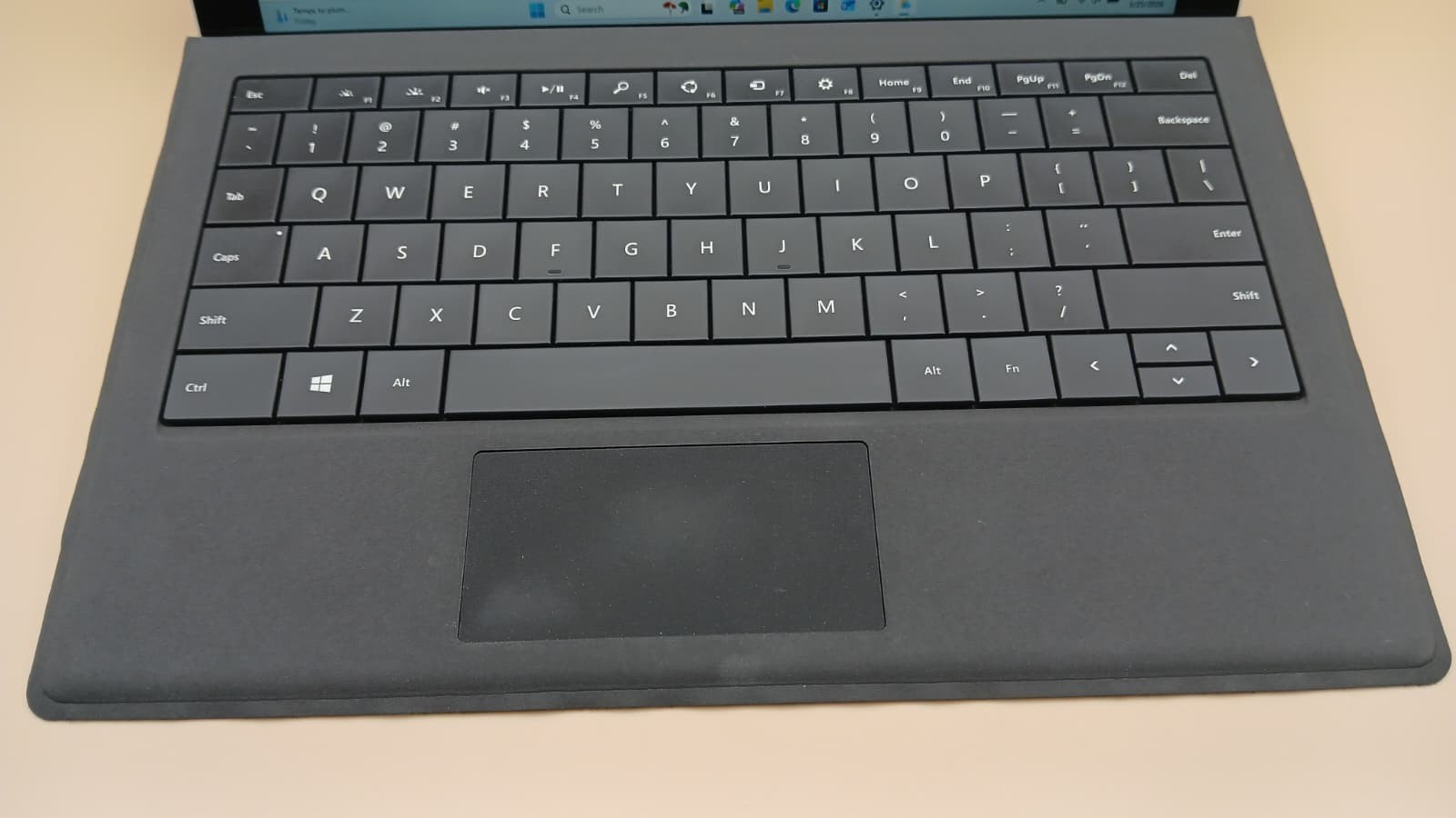 Microsoft Surface Pro 3 i7-4650U 8GB RAM 256GB SSD 12″ Touch Win11 Pro + KB