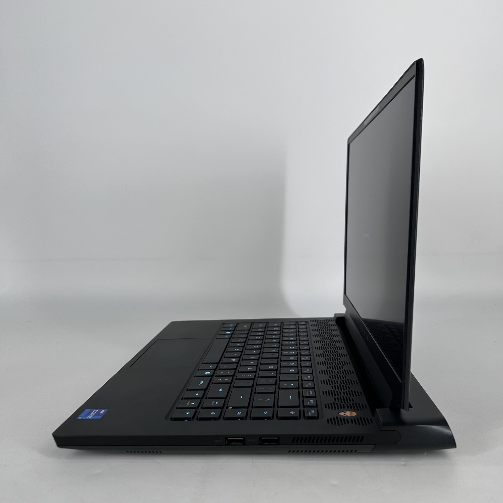 Dell Alienware m15 R7 240Hz 2K i7-12700H 16GB 1TB SSD RTX 3070 Ti WHITE SPOTS