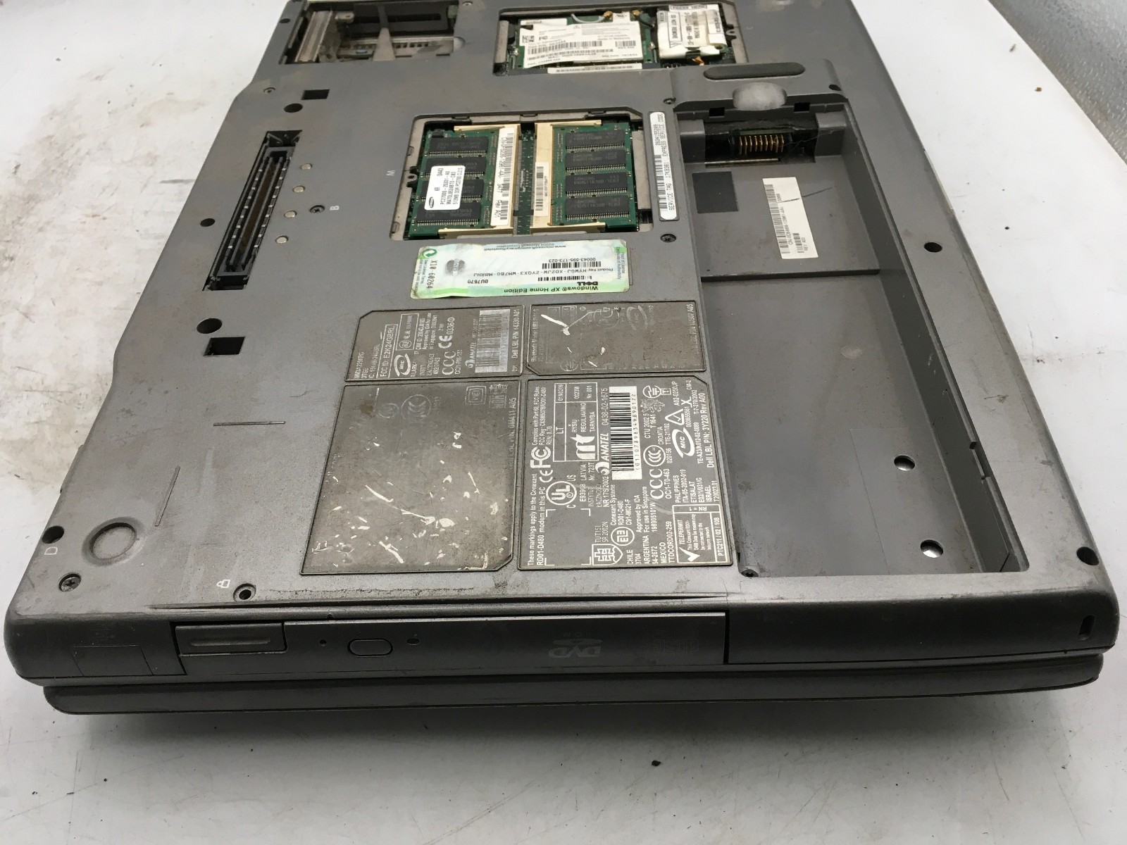 DELL INSPIRON 8600 – FOR PARTS – Intel Pentium M – 1GB RAM – READ DESCRIPTION-BB