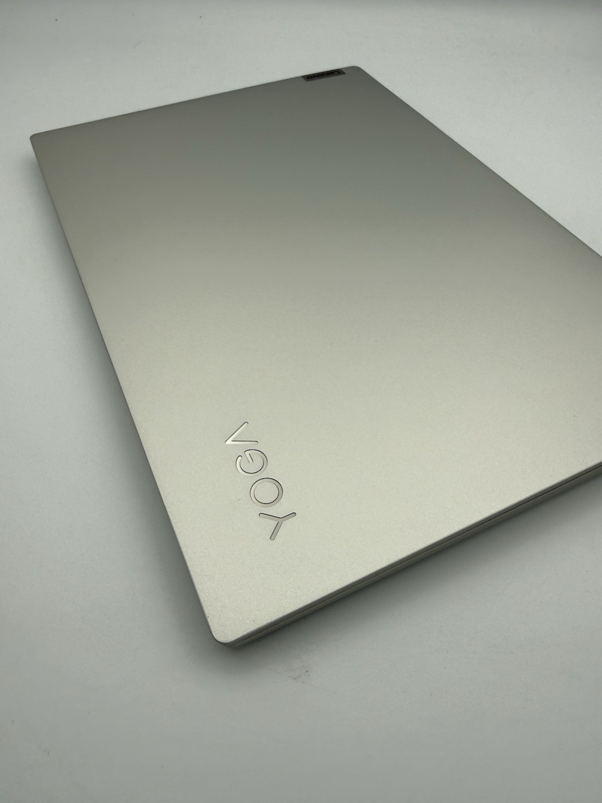 Lenovo Yoga Slim 7 Pro 14ACH5 – 14” 2.2K | Ryzen 9 5900HX | 16GB RAM | 1TB – 34C