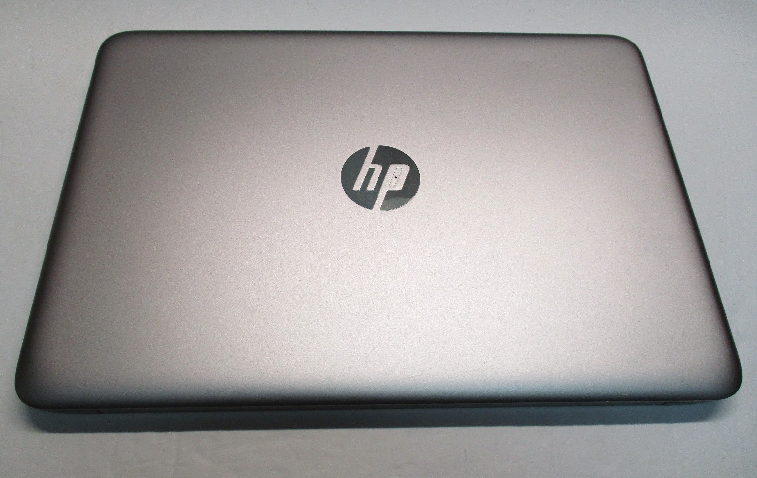 HP Elitebook Folio 1040 G3 14″ i7-6600U 2.6GHz 8GB RAM NVMe 256 GB SSD/ W10 Pro