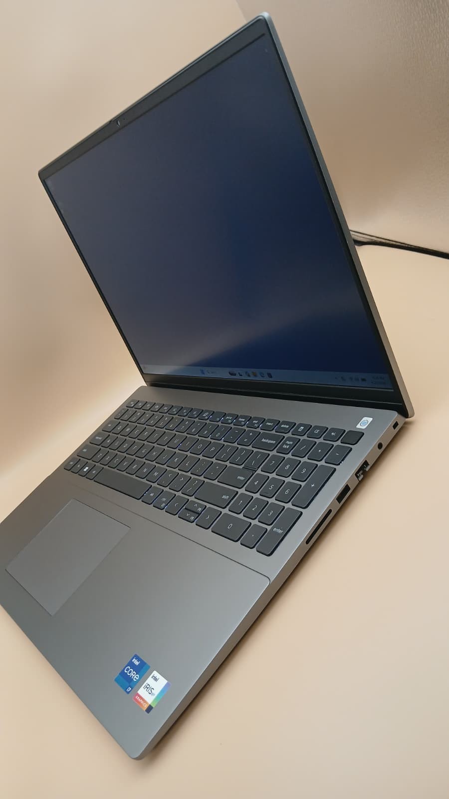 Dell Vostro 16 5630 i7-1360P 16GB RAM 1TB SSD 16″ FHD Windows 11 Laptop