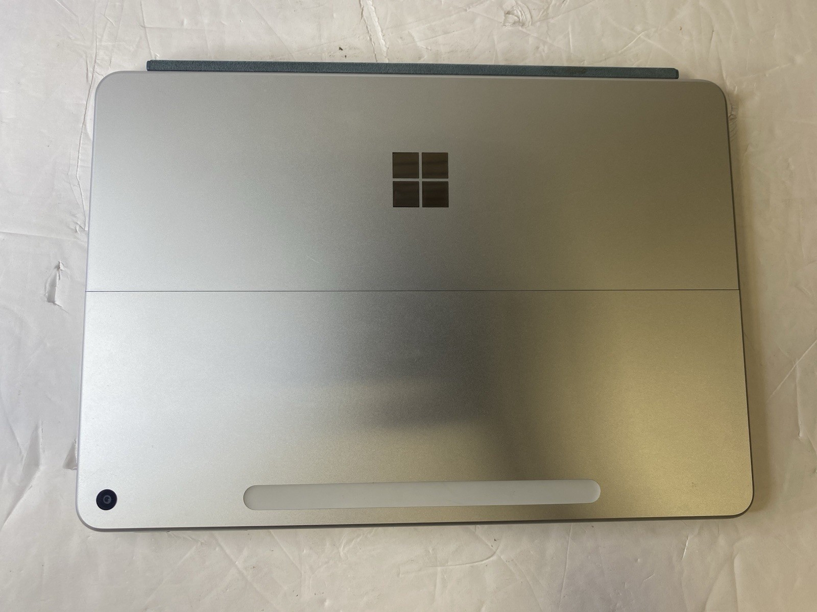 Microsoft Surface Pro 12″ Snapdragon X Plus 3.24GHz 16GB RAM 256GB SSD **READ**