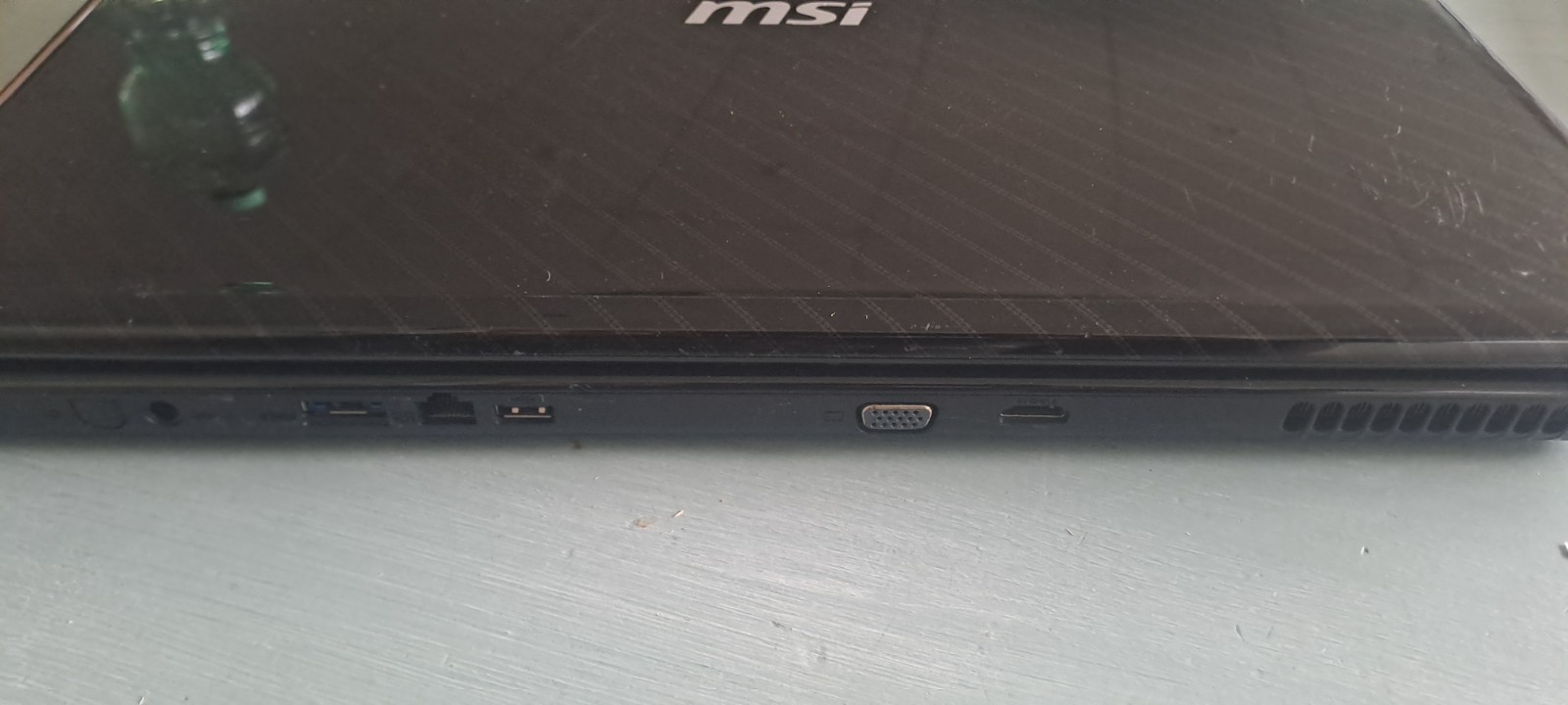 Laptop MSI 17.3″ i3 M370 4GB 250GB SSD DVD Windows 7 64-bit