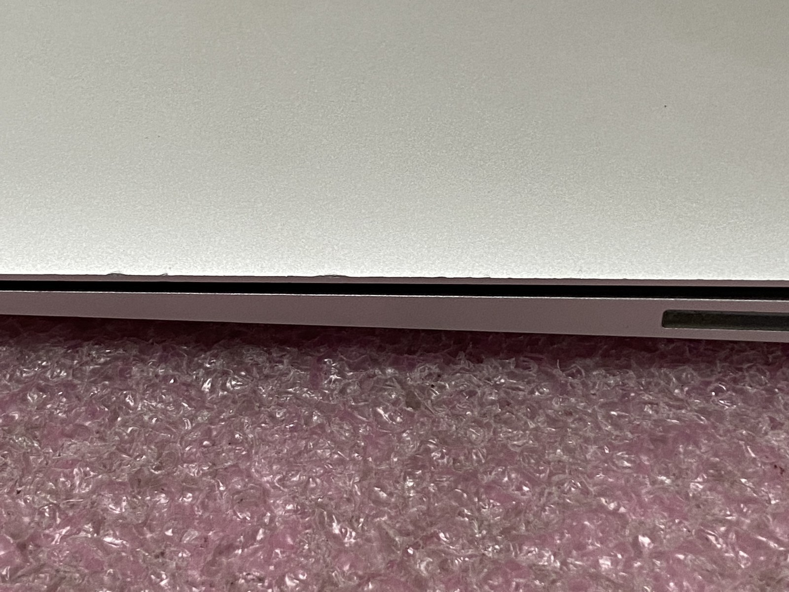 Apple MacBook Air 2017 A1466 13.3″ i5-5350U 8GB RAM 128GB SSD *Read* – CLP32A