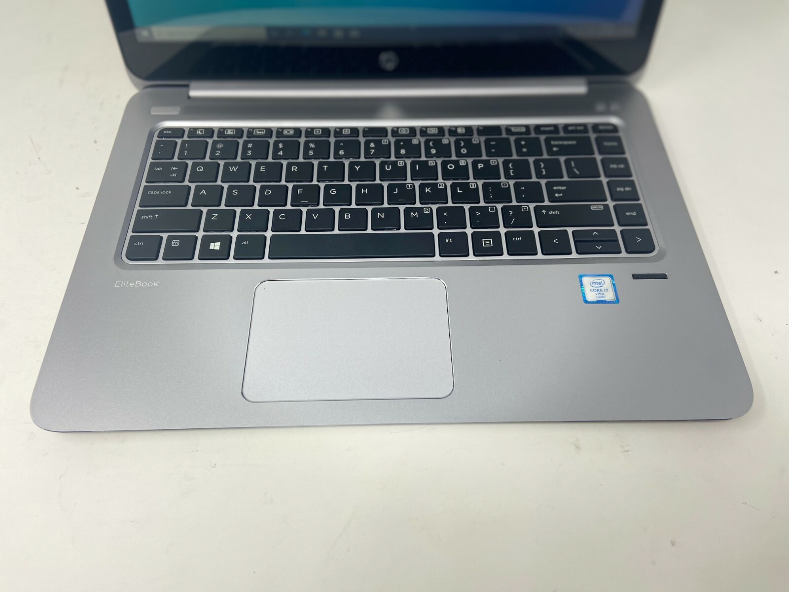 HP EliteBook 1040 G3 i5-6300u 2.6GHz 16GB 256GB SSD FHD 1080p Win 10 Laptop