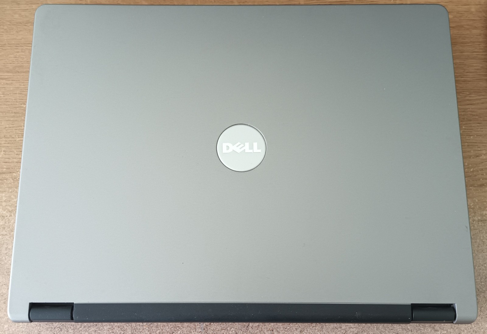 Dell Latitude 1300 Laptop Notebook 14.1″ 768MB 40GB 1280×800 Windows XP Charger