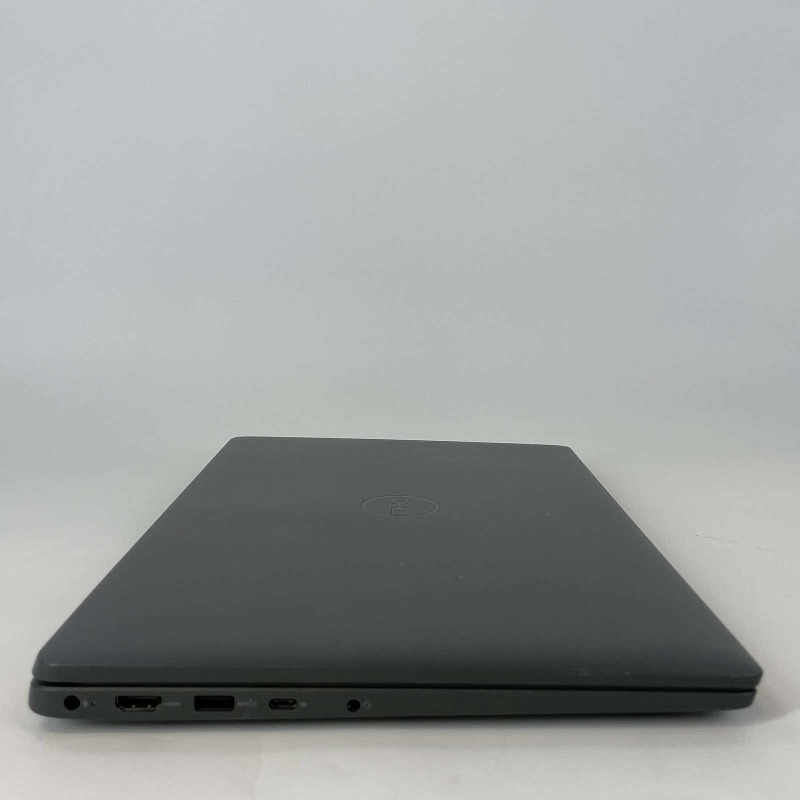 Dell Latitude 3540 15.6 Gray FHD 1.7 GHz i7-1355U 16GB RAM 256GB SSD Good
