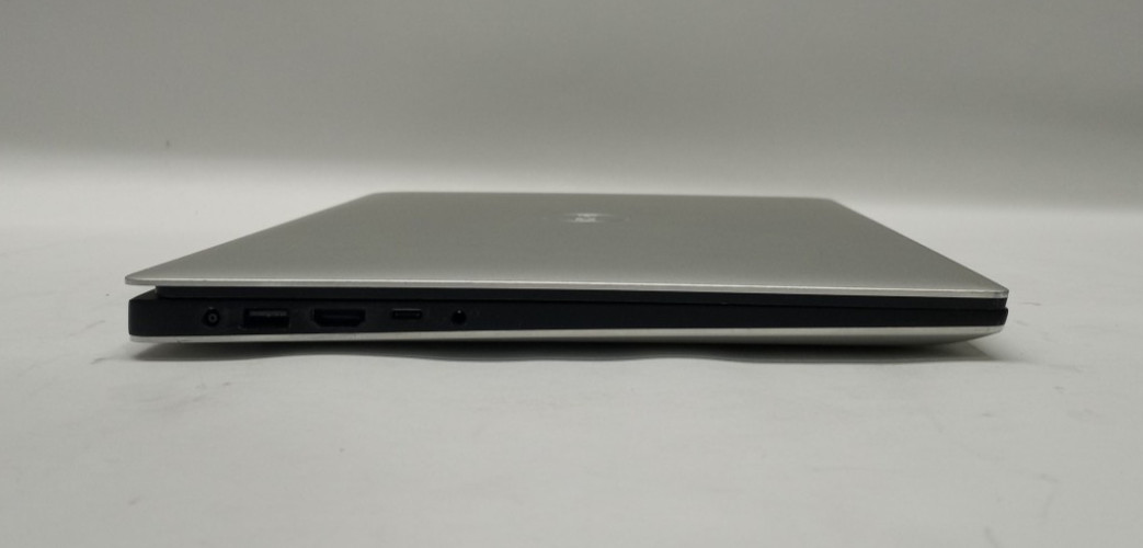 DELL XPS 15 7590 15.6″FHD i5-9300H@2.40GHz 8GB RAM 256GB NVMe WIN 11 Pro WH761*!