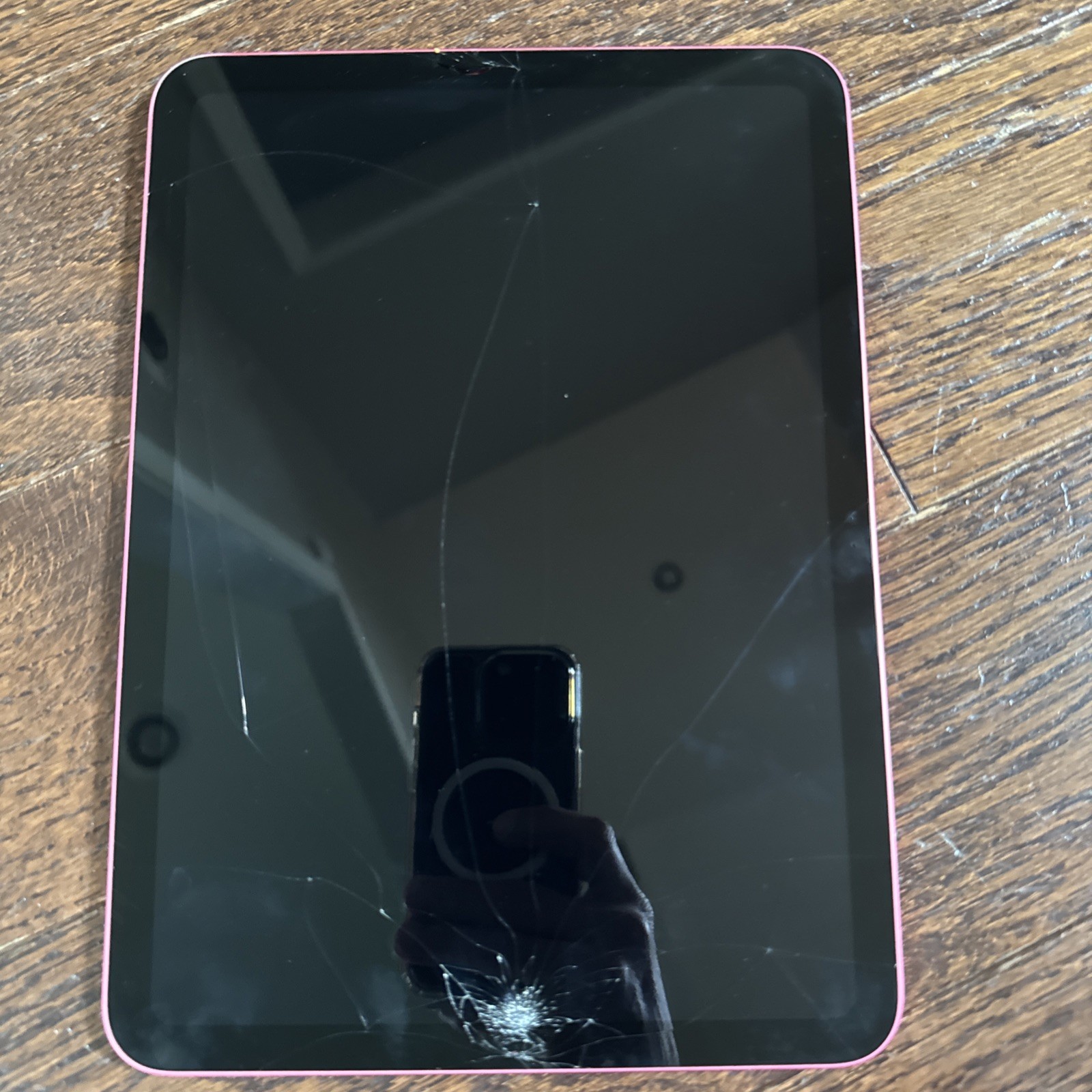 iPad 10th Generation Broken Screen As Is. For Parts Or Repair Read Description