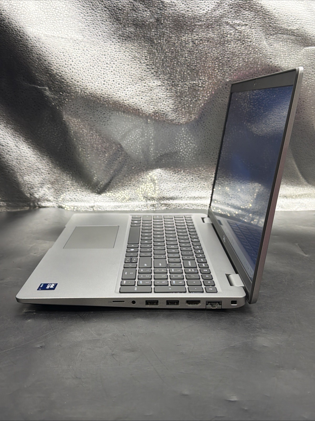 USED 2025 Dell Latitude 5550 Laptop 15.6” FHD (Ultra 7-165U 16GB RAM 512GB SSD)