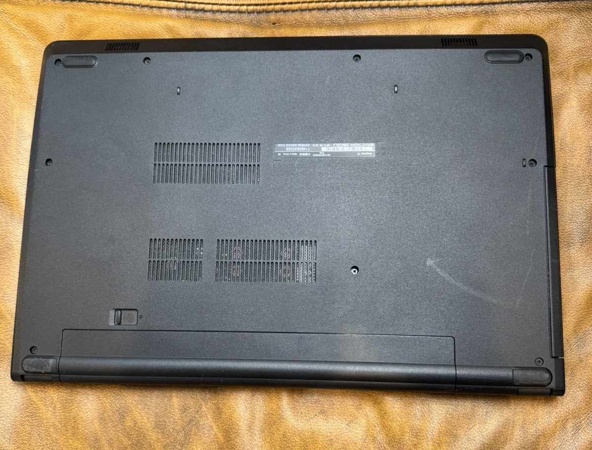 Dell Inspiron 15-3565/Amd A6-9225 2.60 ghz/4gb/1TB/Windows 10 Home No Power Cord