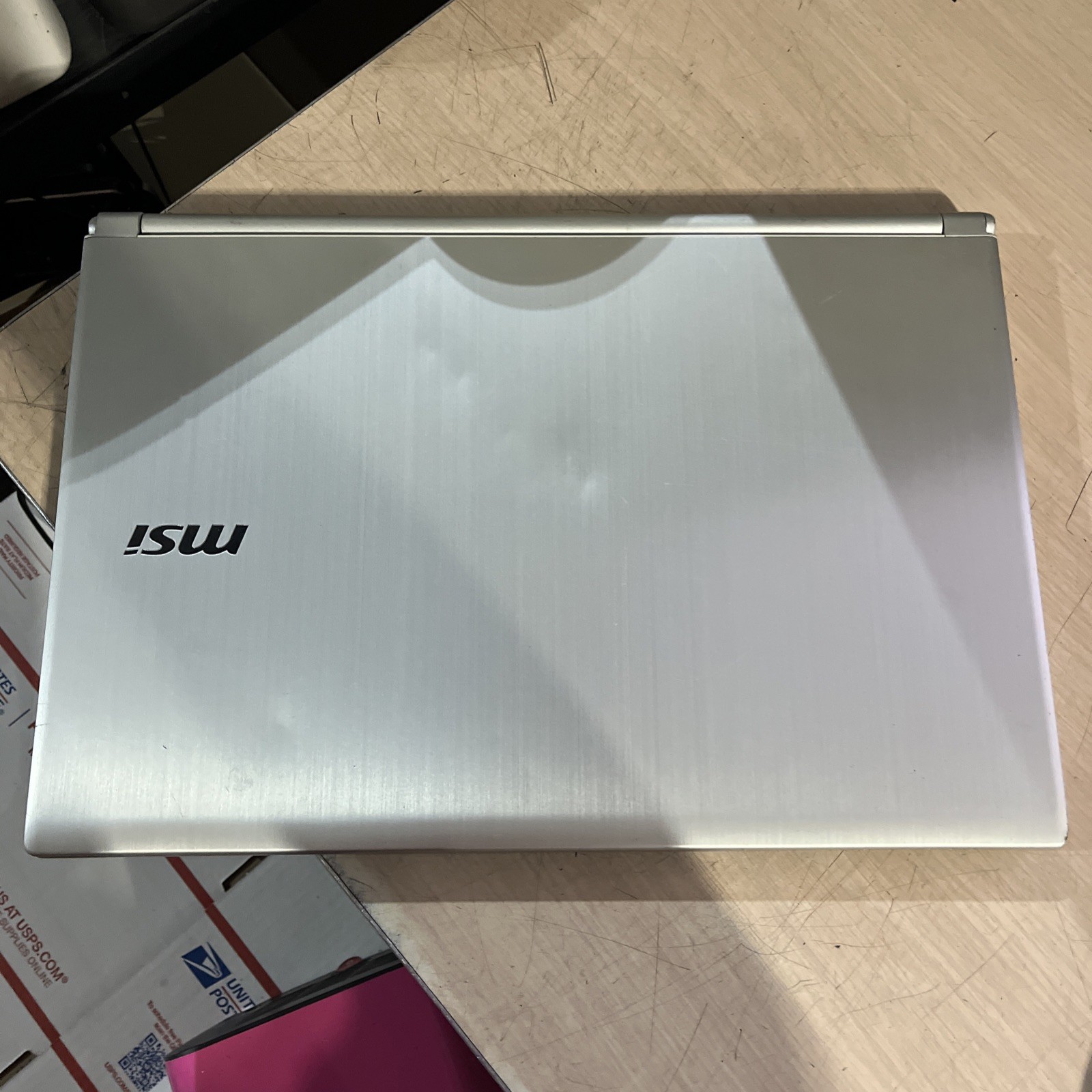 MSI MS-16H8 I7 8GB RAM NO HD