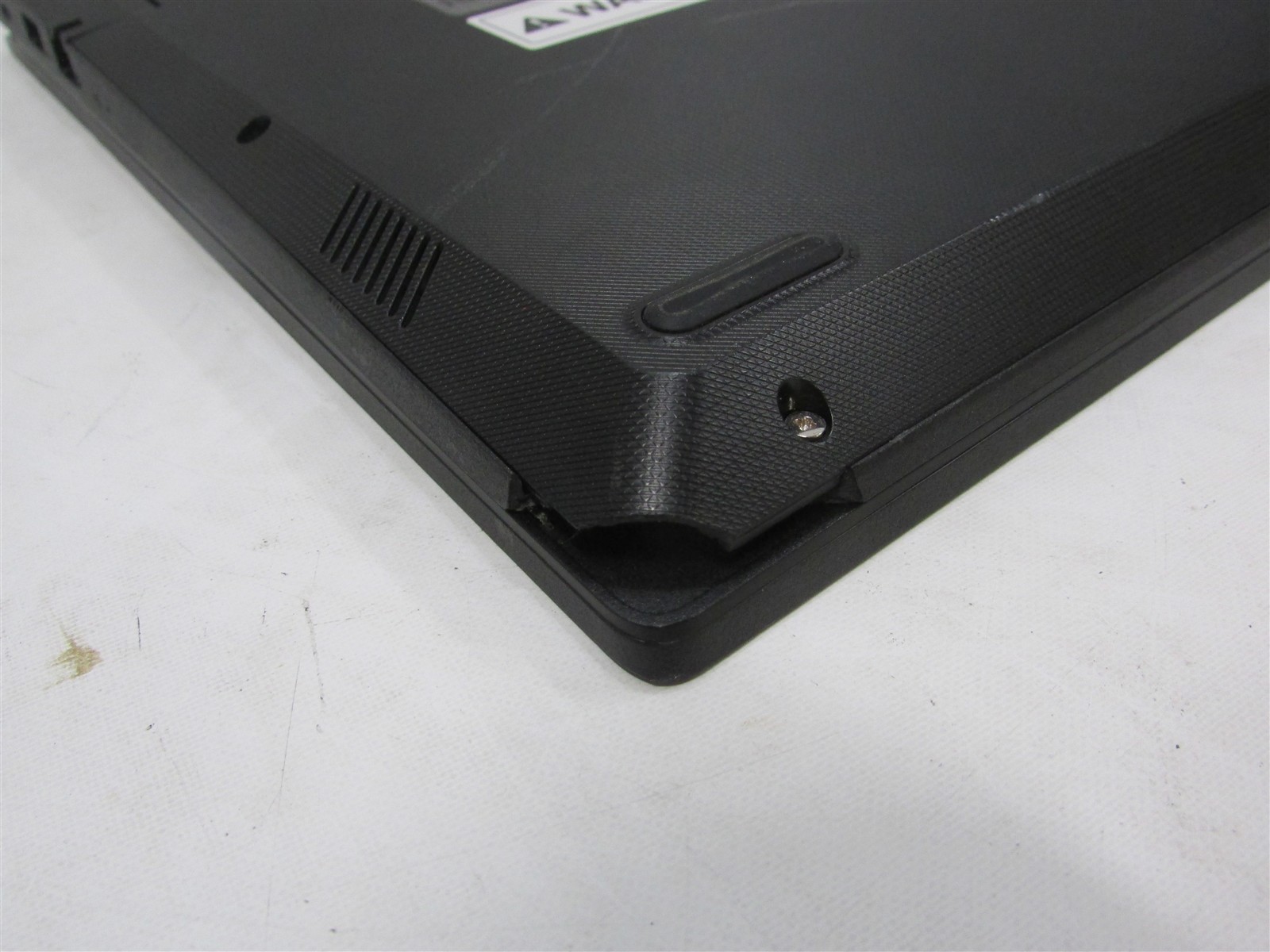 Lenovo V15 G2 IJL Celeron N4500 1.1GHz 8GB RAM 128GB NVME 15.6″ Win 11 Home DMG