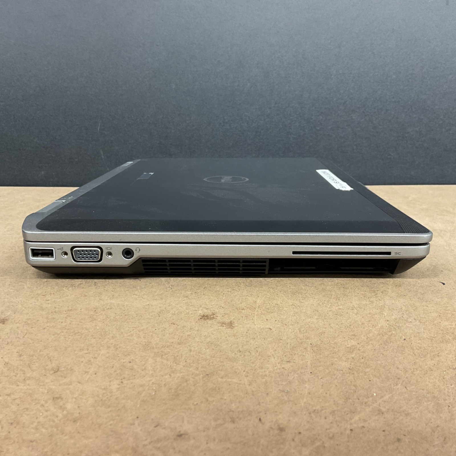 Dell Latitude E6420 14″ (Intel Core i5 2nd Gen., 2.50 GHz, 4GB) -Broken Untested