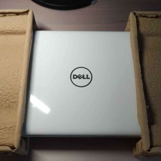Inspiron 11 3180 Dell White Laptop 11.6 in 32GB Memory, 4GB RAM