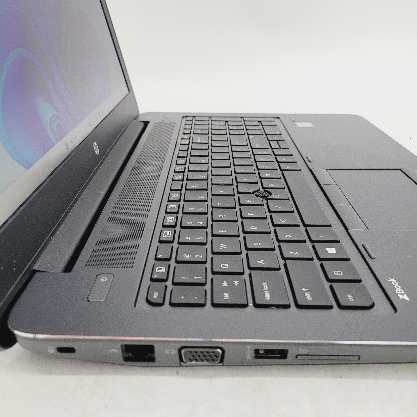 HP ZBOOK 15 G3 i7-6700HQ 2.6GHz 8GB 128GB NVMe 15.6″ Fire Pro 4GB Laptop Win 11