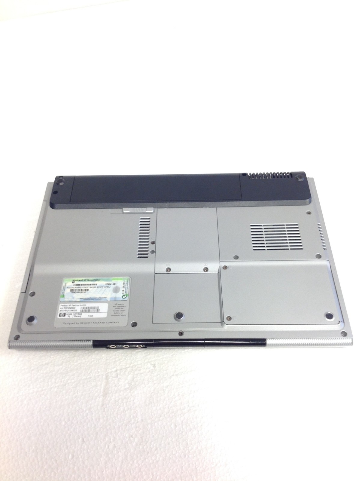 HP Pavilion DV1000 Pentium M 1.50GHz 14″ Laptop w/2GB RAM, DVDRW, Adapter, No HD