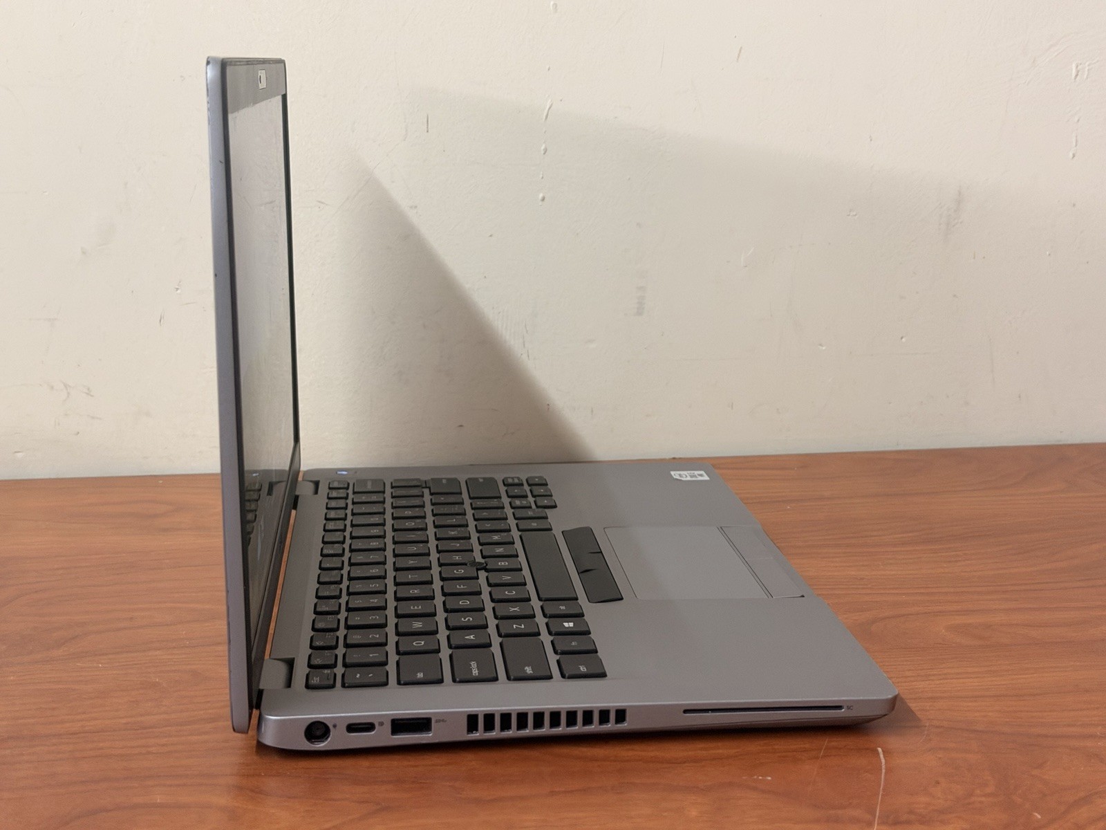 Dell Latitude 5410 i5-10210U 16GB DDR4 256GB NVMe Win 11 Pro