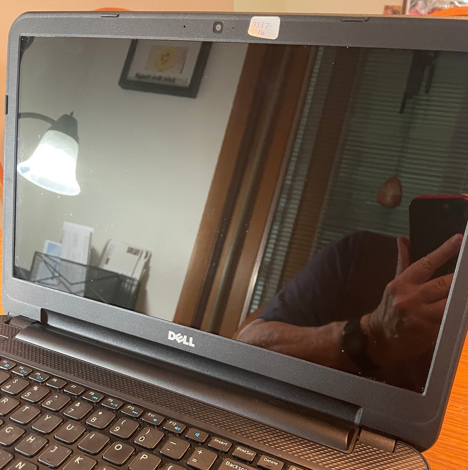 DELL INSPIRON 15-3537 Laptop 15″ i3 256gb+1tb Linux Mint 22.3-extras-16