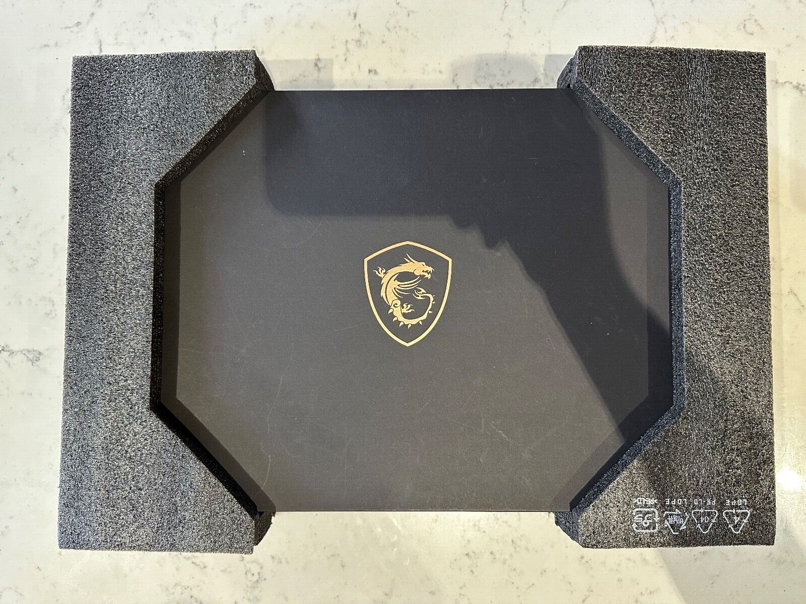 MSI GS75 Stealth-479 17.3″ Gaming Notebook – Intel i9 2.3Ghz – 32gb – 2080 Max-Q