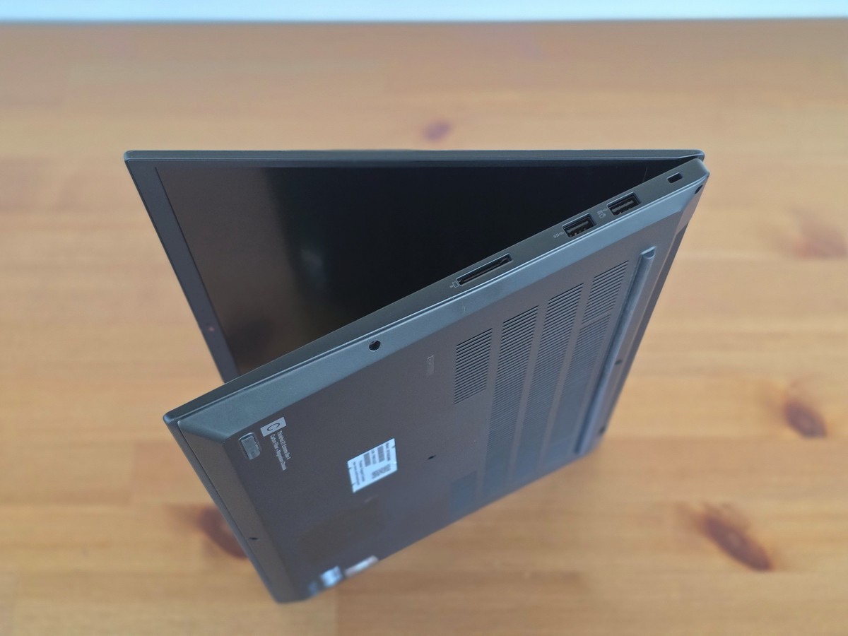 Lenovo ThinkPad X1 Extreme Gen 4 i7-11850H 16″ 4K 3840×2400 32GB NVIDIA RTX 3050