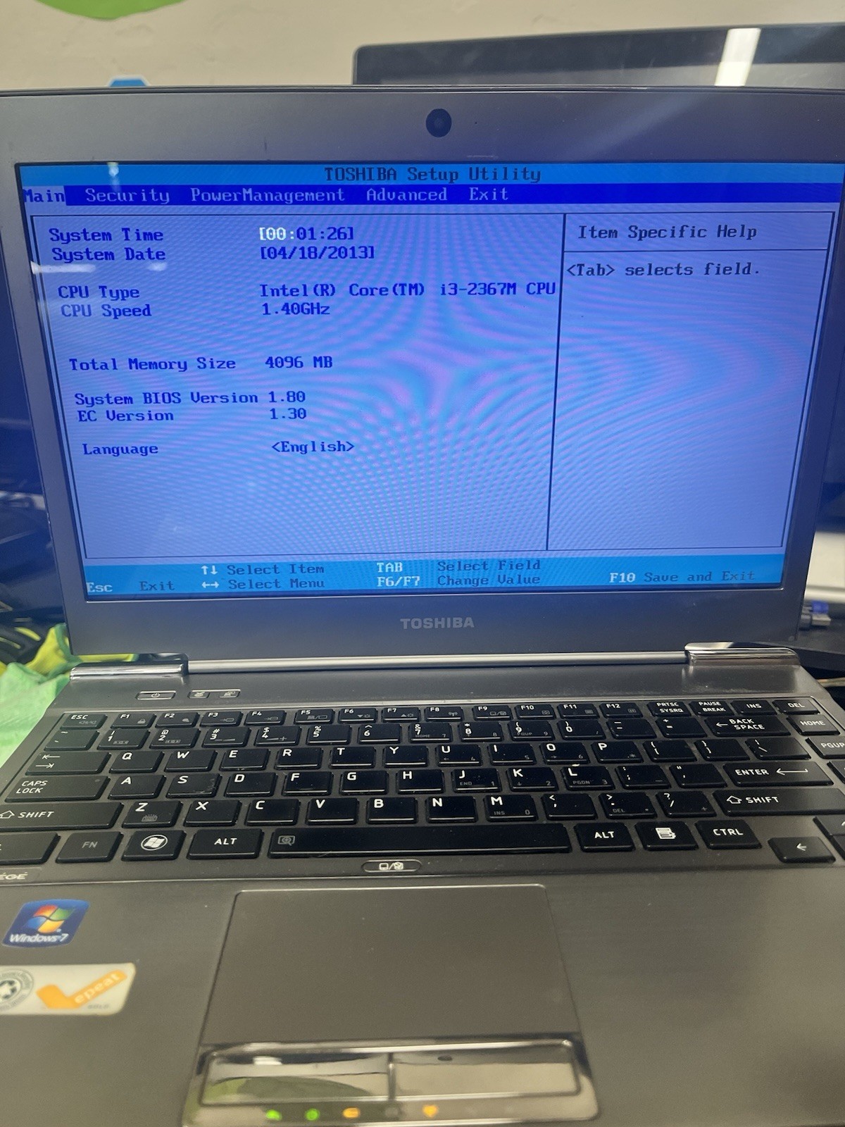 Toshiba Portege Z835-P360 Intel i3-2367M 1.4GHz 4 GB NO HDD