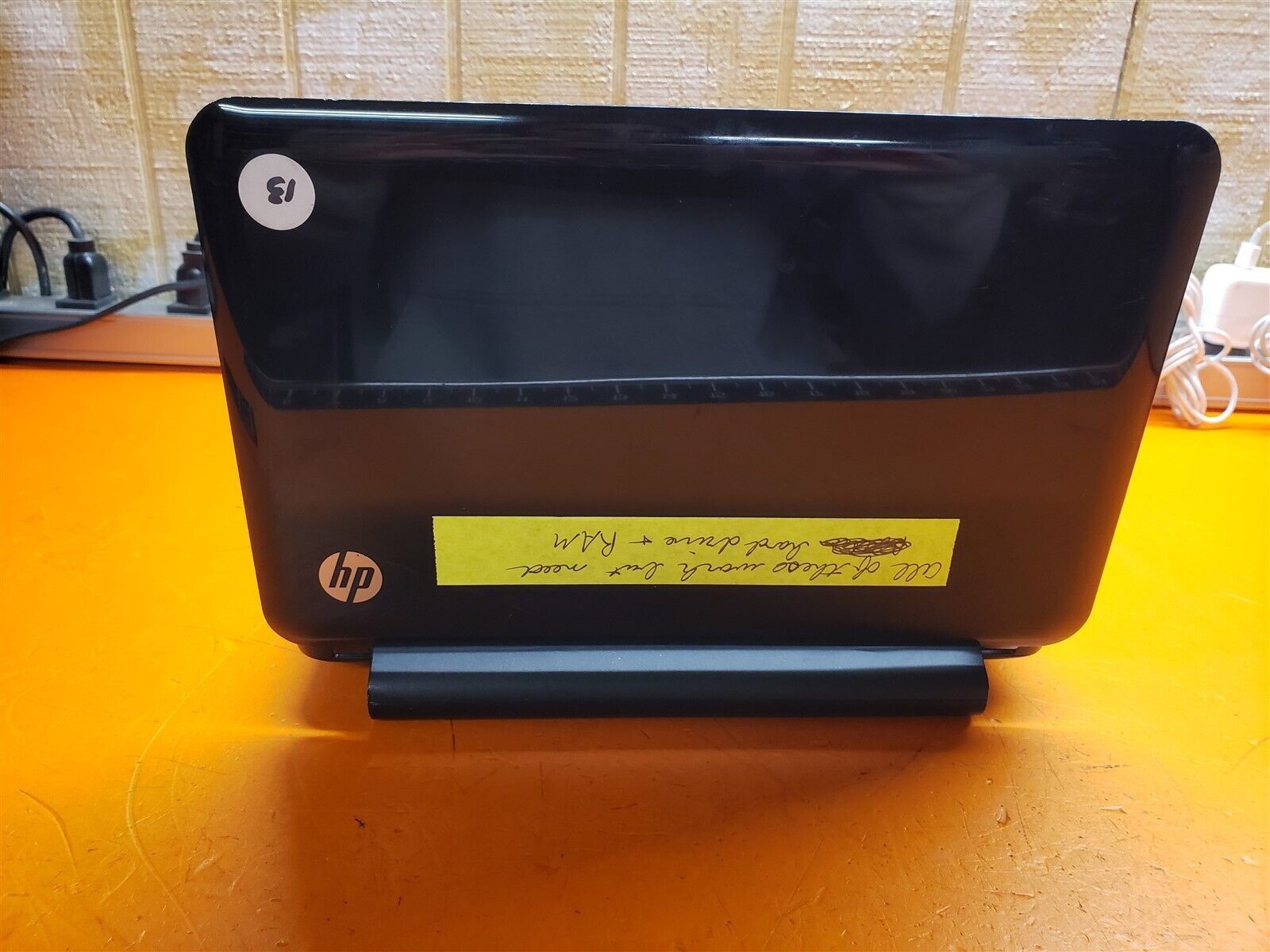 ⭐️⭐️⭐️⭐️⭐️ **READ** HP Mini 2102 Laptop Netbook *No HDD or RAM*