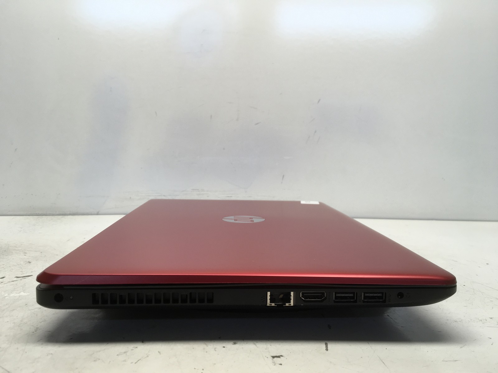 HP 15-BS234WM Intel Pentium Silver N5000 1.1GHz 4 GB NO HDD No Batt