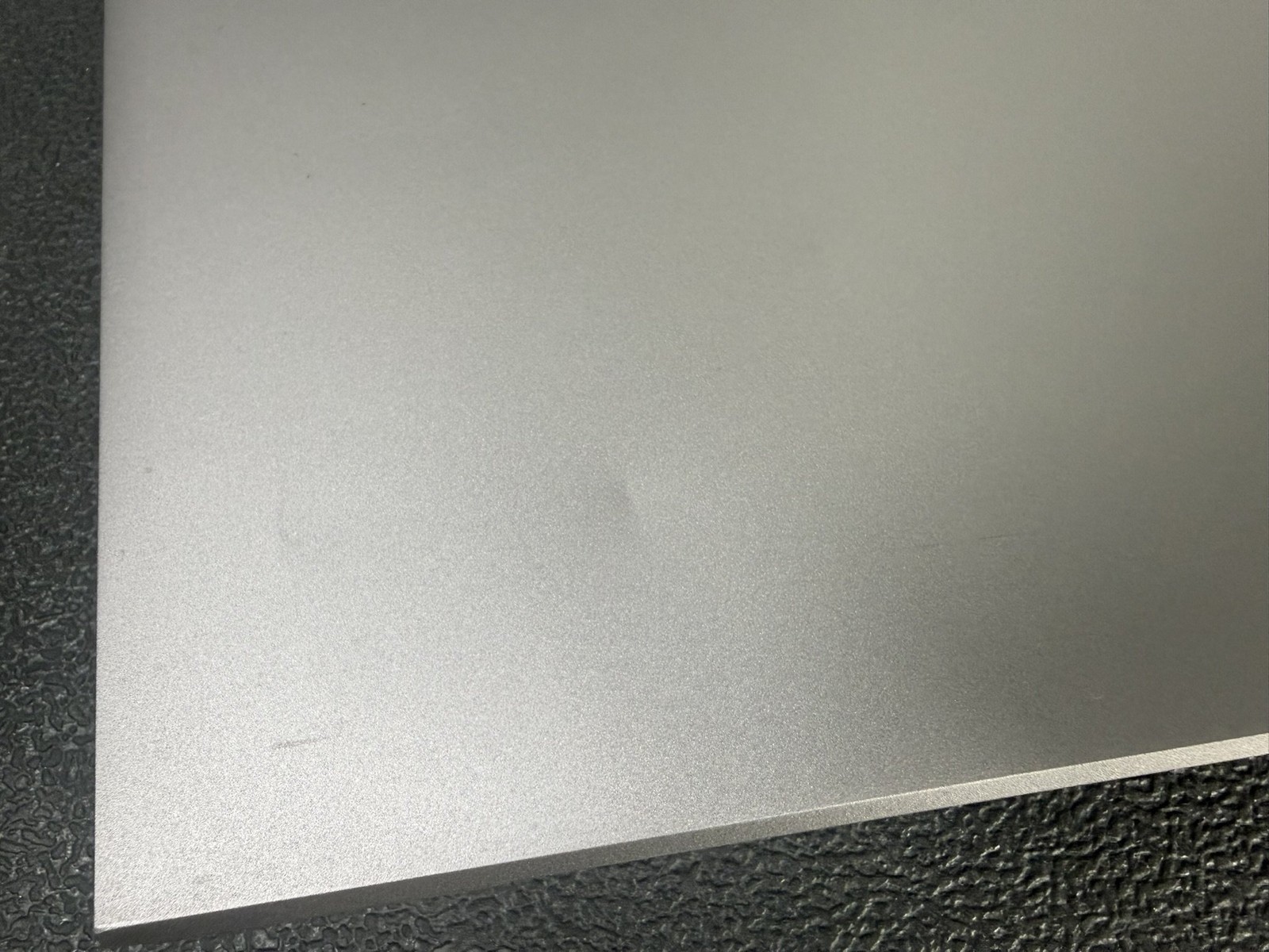 HP ZBook Firefly 15 G8 15.6″ Core i7-1185G7 3.0GHz 16GB DDR4 512GB SSD – READ