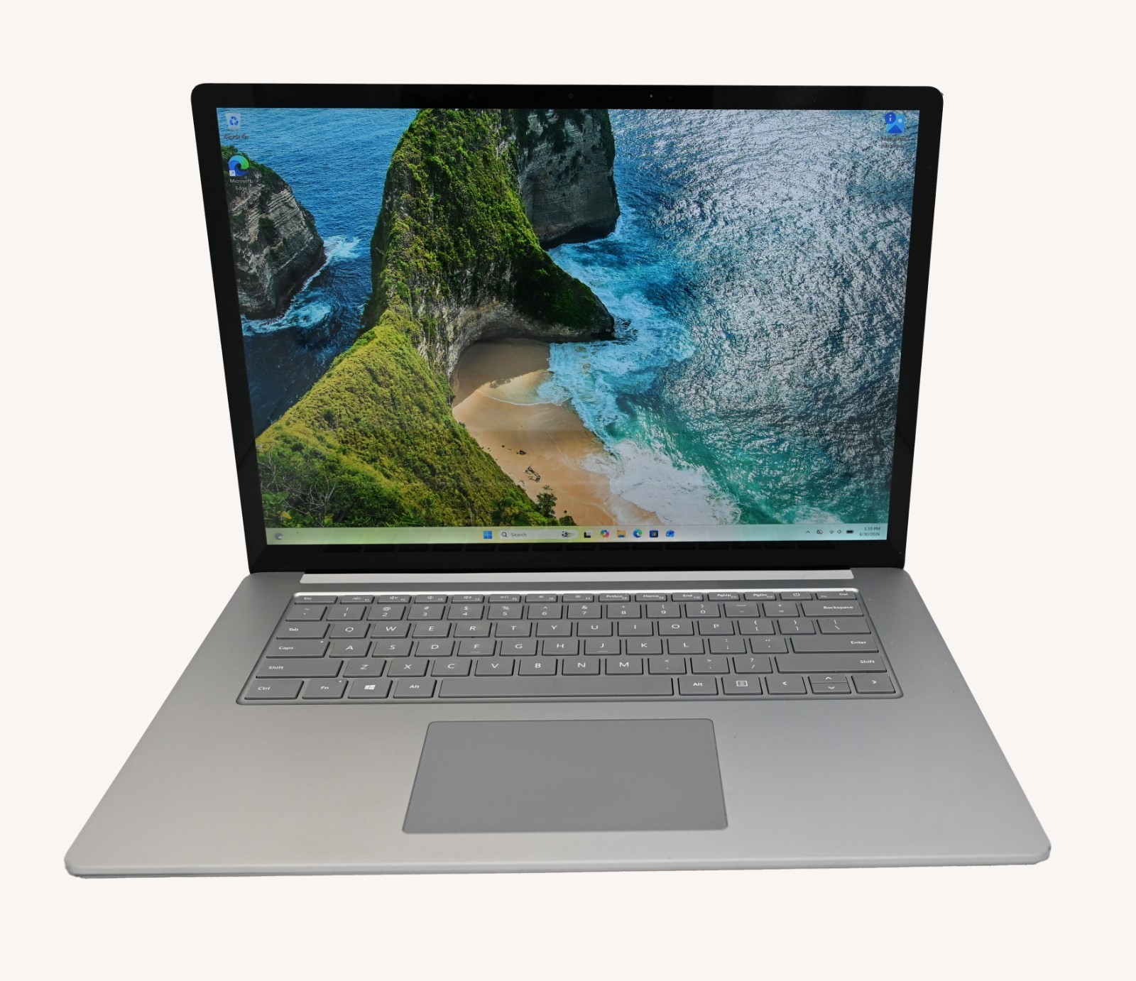 Microsoft Surface Laptop 3 i5-1035G7 1.2GHz 8GB RAM 128GB SSD Windows 11 Pro