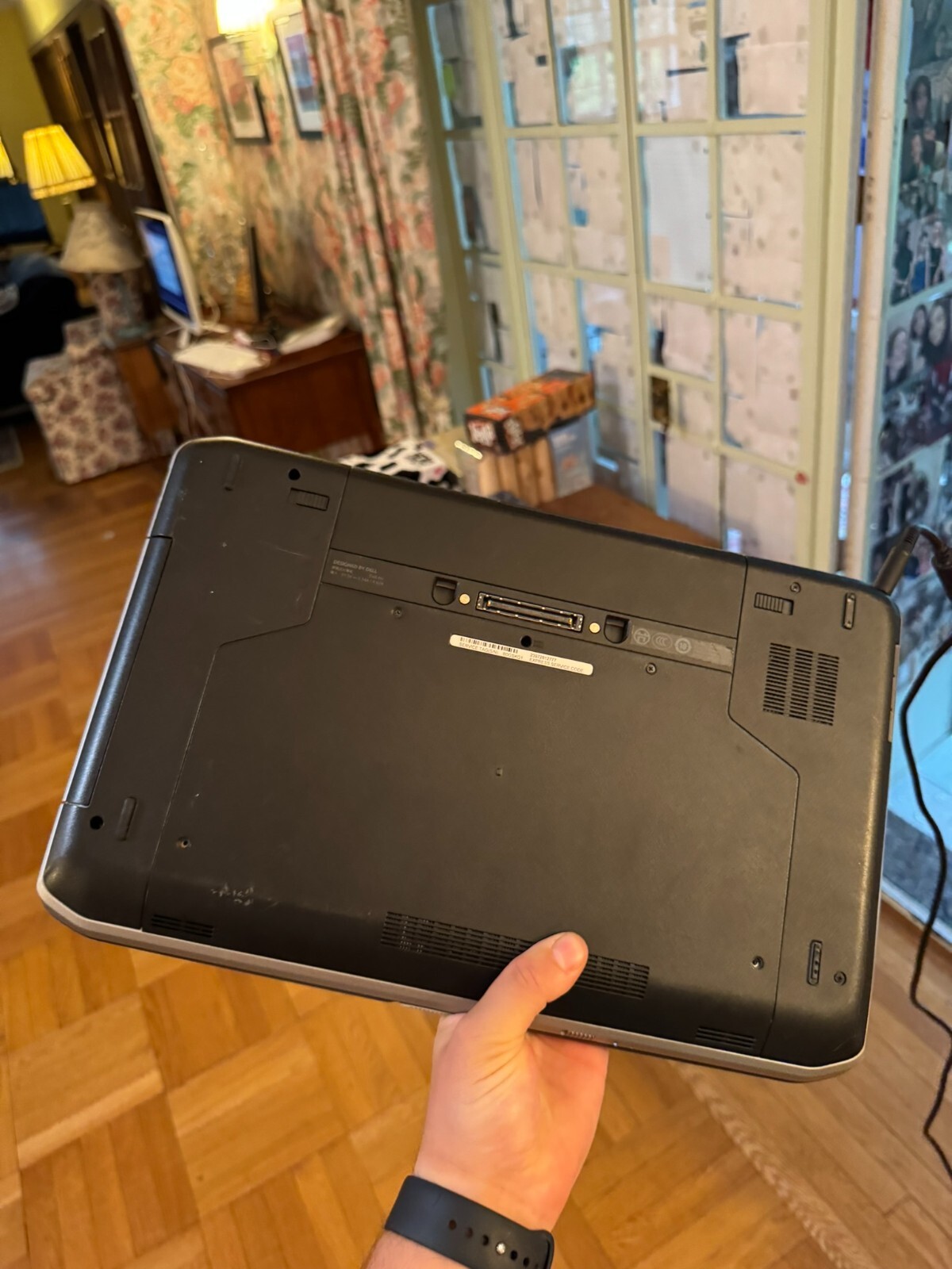 Dell Latitude E5520 – i5-2410M / 4GB RAM / No HDD / Turns On to BIOS – AS-IS 🔧