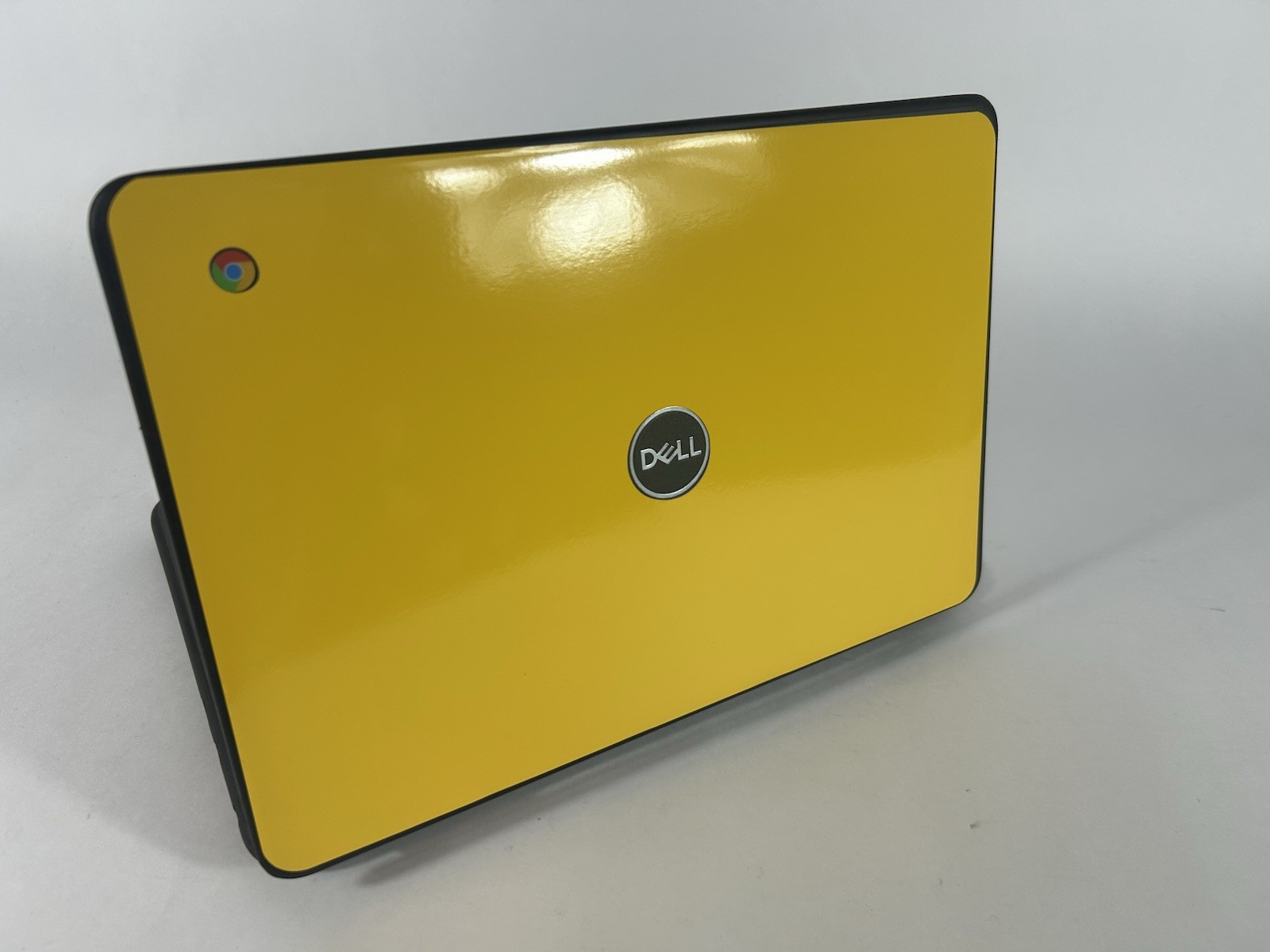 Dell Chromebook (11.6″,Celeron, 4GB RAM 32GB, ChromeOS touch screen yellow