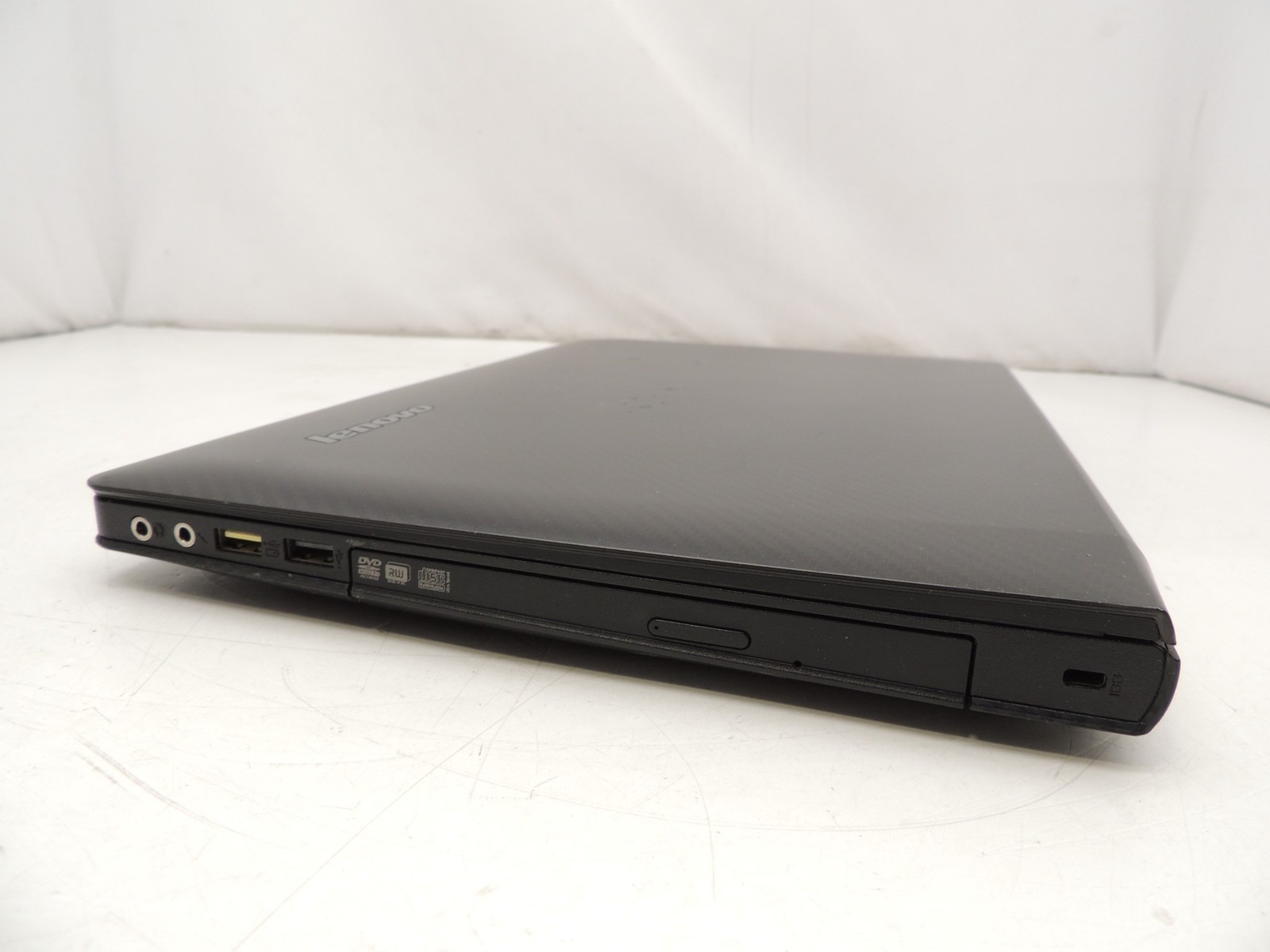 Lenovo Y410P i7 4700MQ 16GB 480GB Geforce 750M DVDRW Complete Laptop No OS