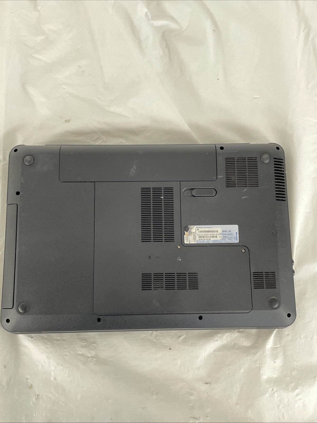 HP Pavilion g6 Notebook | i3 M370 2.40GHz | 8GB RAM | NO HDD | Bad Battery