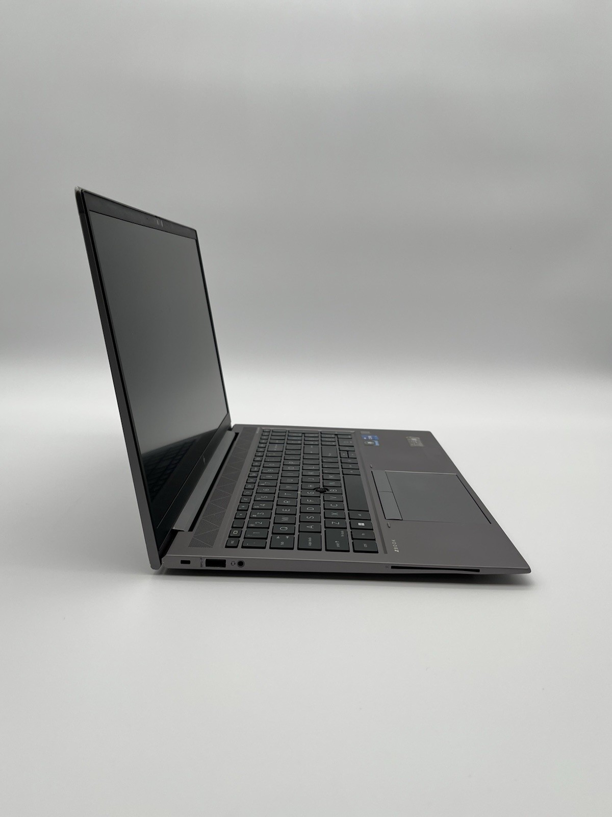 HP ZBook Firefly 15 G8 i7 11th Gen 16GB 256GB SSD Win 11 Pro – No Webcam