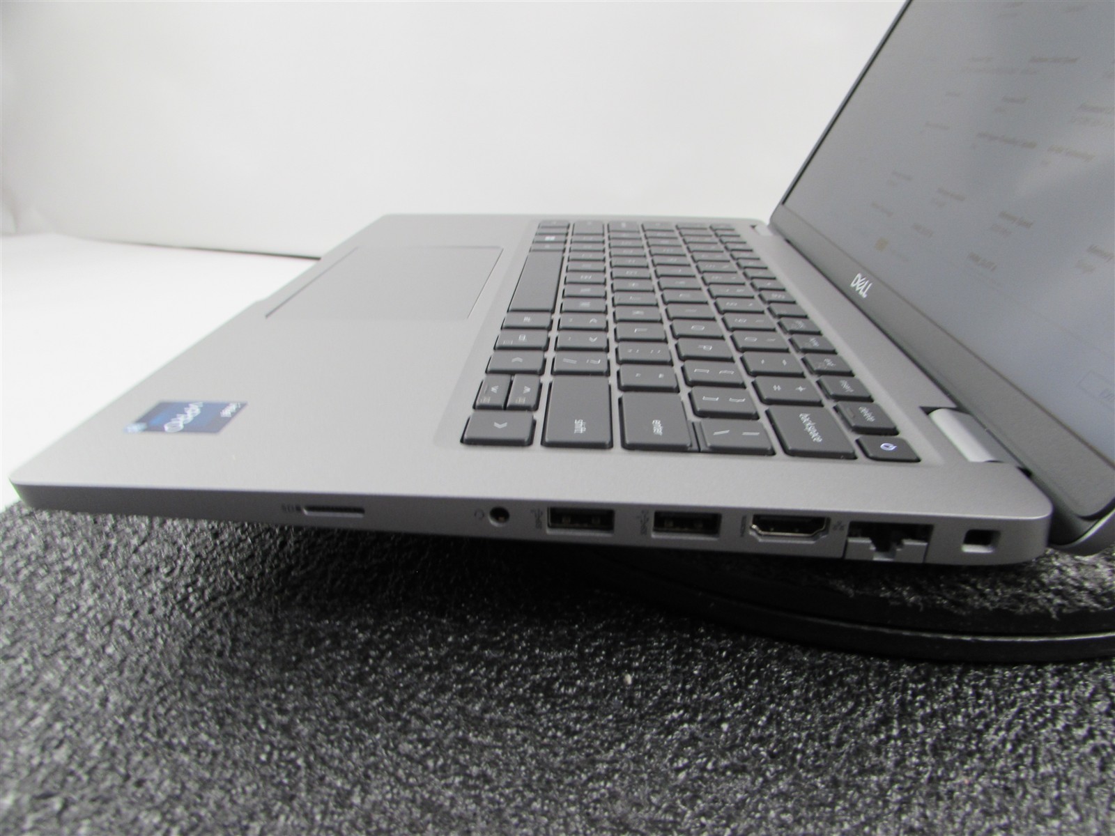 DELL LATITUDE 5430 1920X1080 FHD TOUCH I5-1245U 512GB SSD 16GB RAM NO O.S