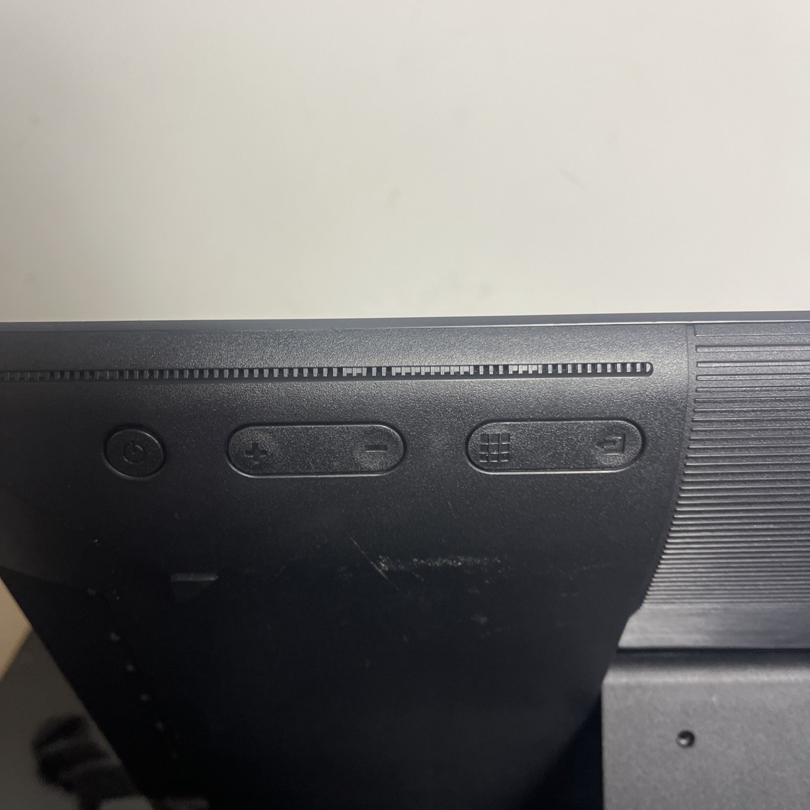 Dell Inspiron 20 model 3043 Pentium CPU-N3540 2.16 GHz 4 GB Parts Only