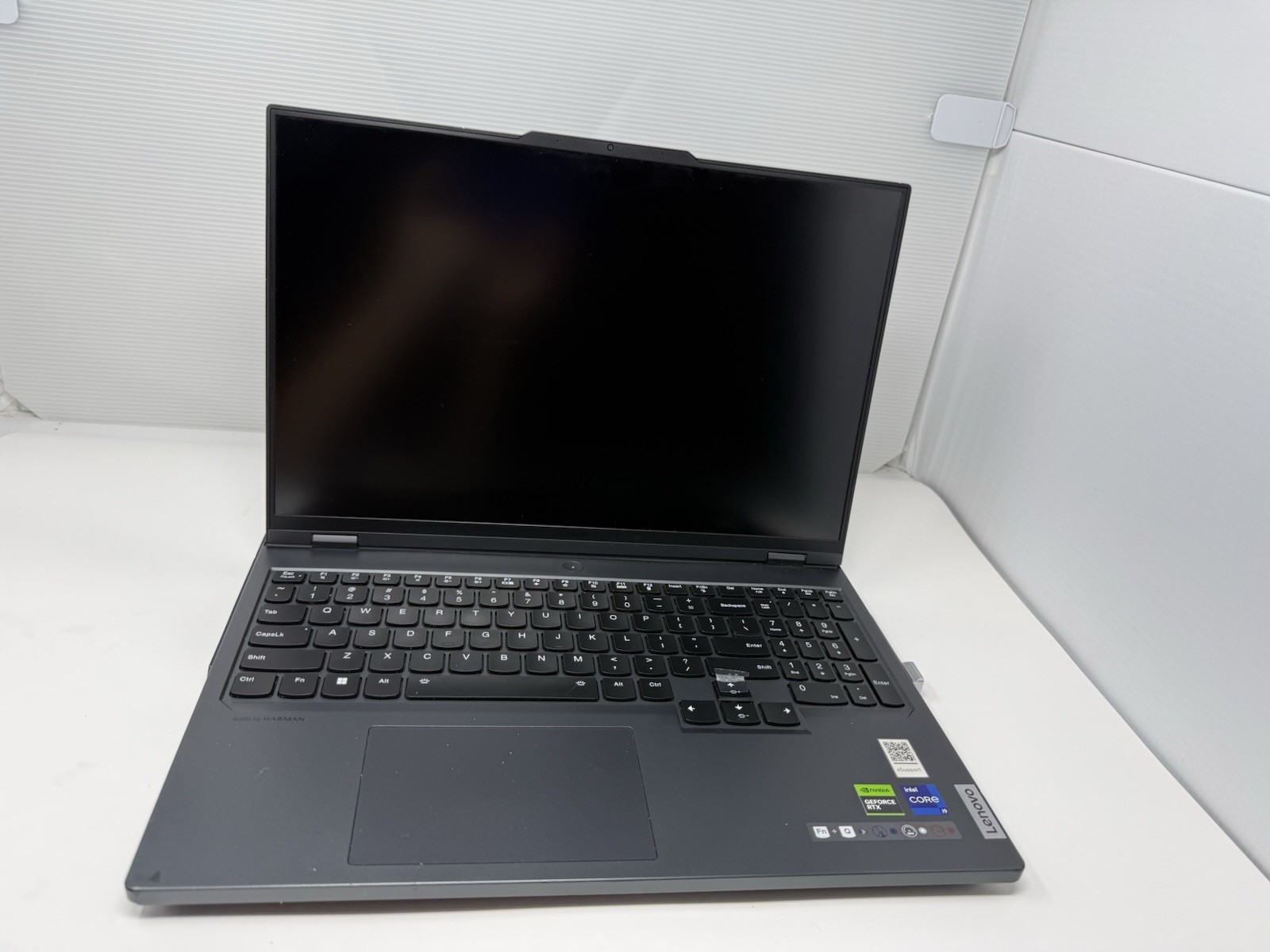 Lenovo Legion Pro 7i 16″ Gaming Laptop 240Hz i9-13900HX 40GBRAM 1TB SSD RTX 4080
