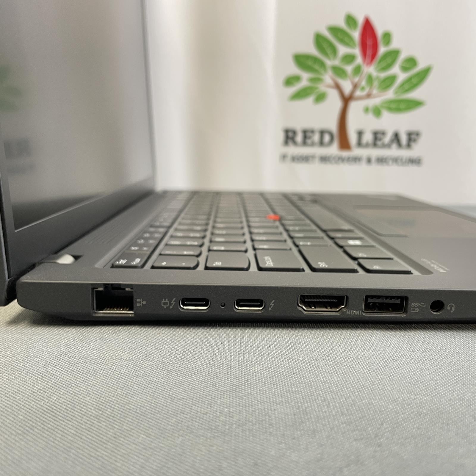 Lenovo ThinkPad T14 Gen 3 14″ 2.2K, Core i7-1270P, 16 GB, 512GB NVMe, Win 11 Pro