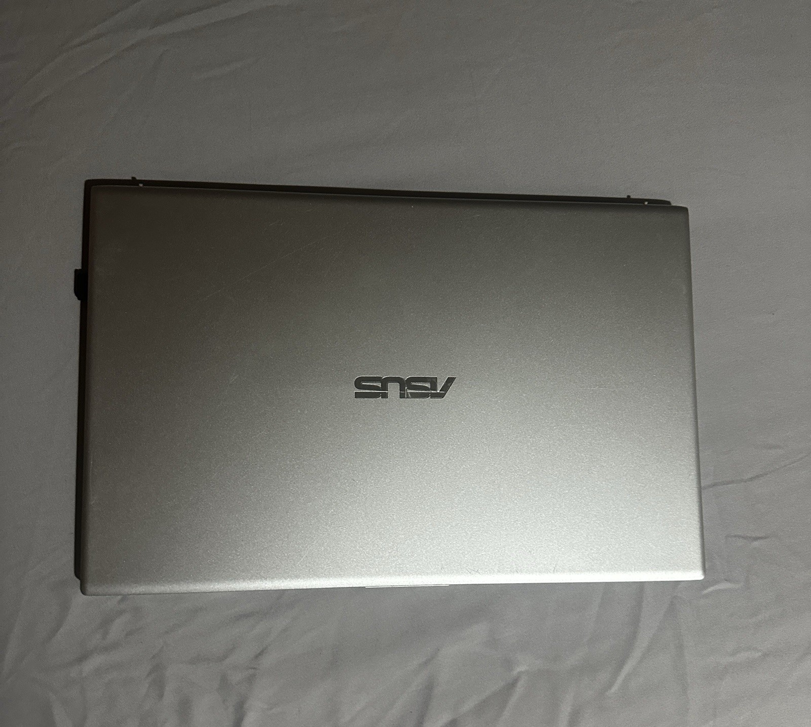 Laptop ASUS VivoBook 15 – i3 10ª Gen / 12GB RAM / SSD / Windows 11 Pro