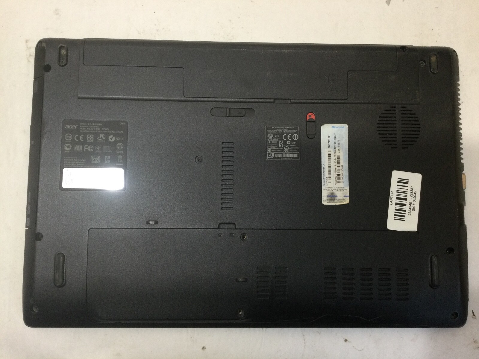 ACER ASPIRE 5733 – INTEL I5 M560 – 4GB RAM – BOOTS TO BIOS – READ DESCRIPTION-BB