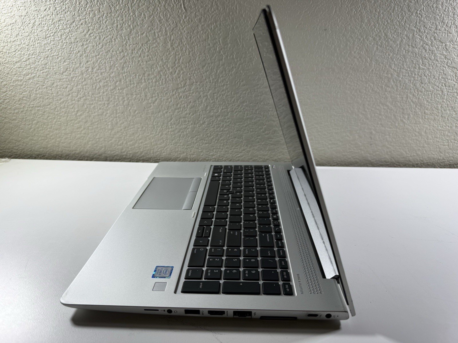 HP EliteBook 850 G5 15.6″ i5-8250U 256GB SSD 4GB DDR4 Silver Laptop Touch Read