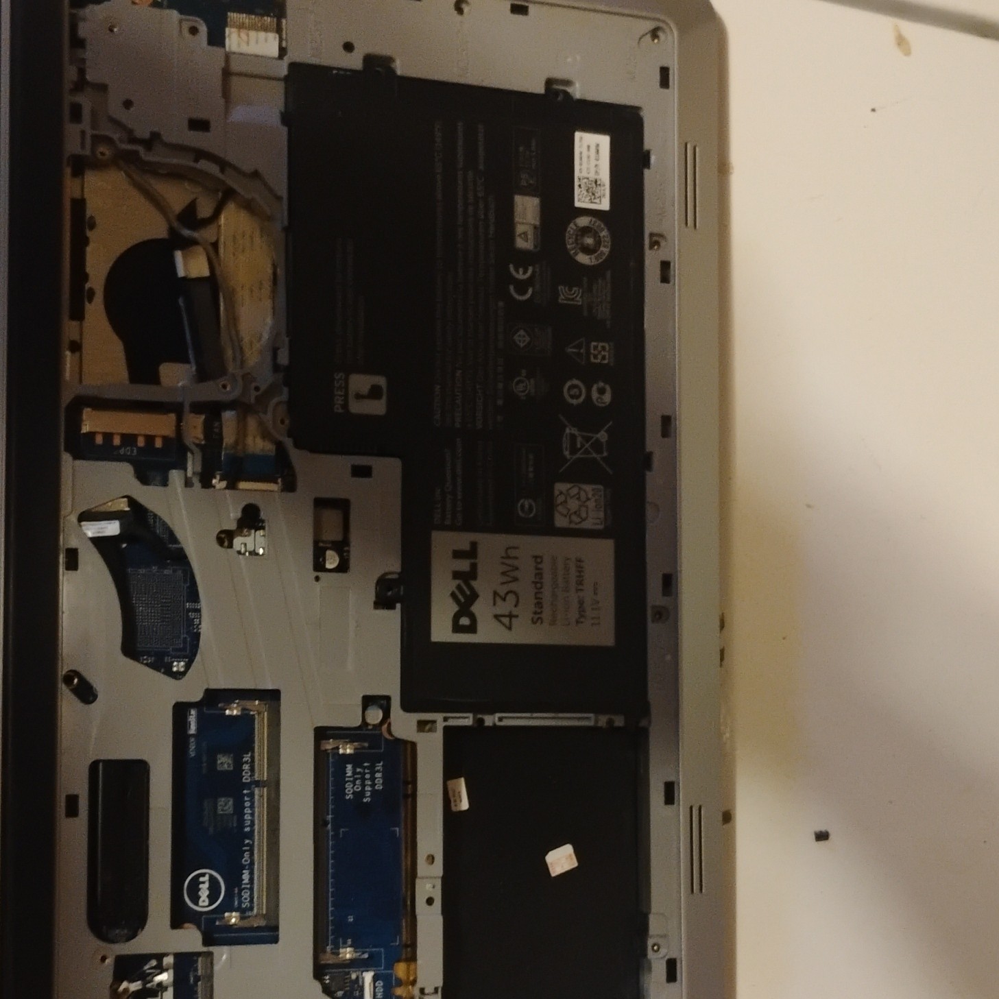 Dell Inspiron 15-5547 Notebook/Laptop Black HDMI USB SD Card Slot Ethernet
