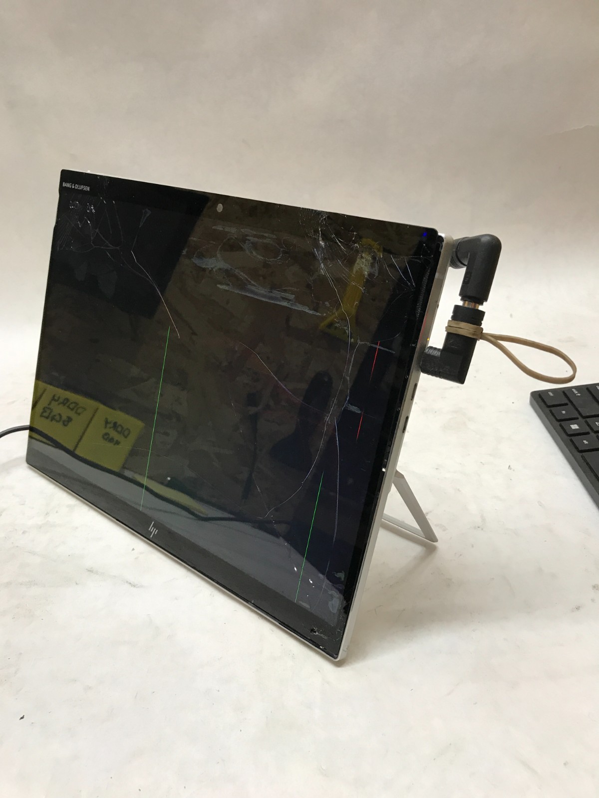 HP Elite X2 G4 13″ Tablet Intel Core i5 8GB RAM NO SSD/OS For Parts Cracked – DW