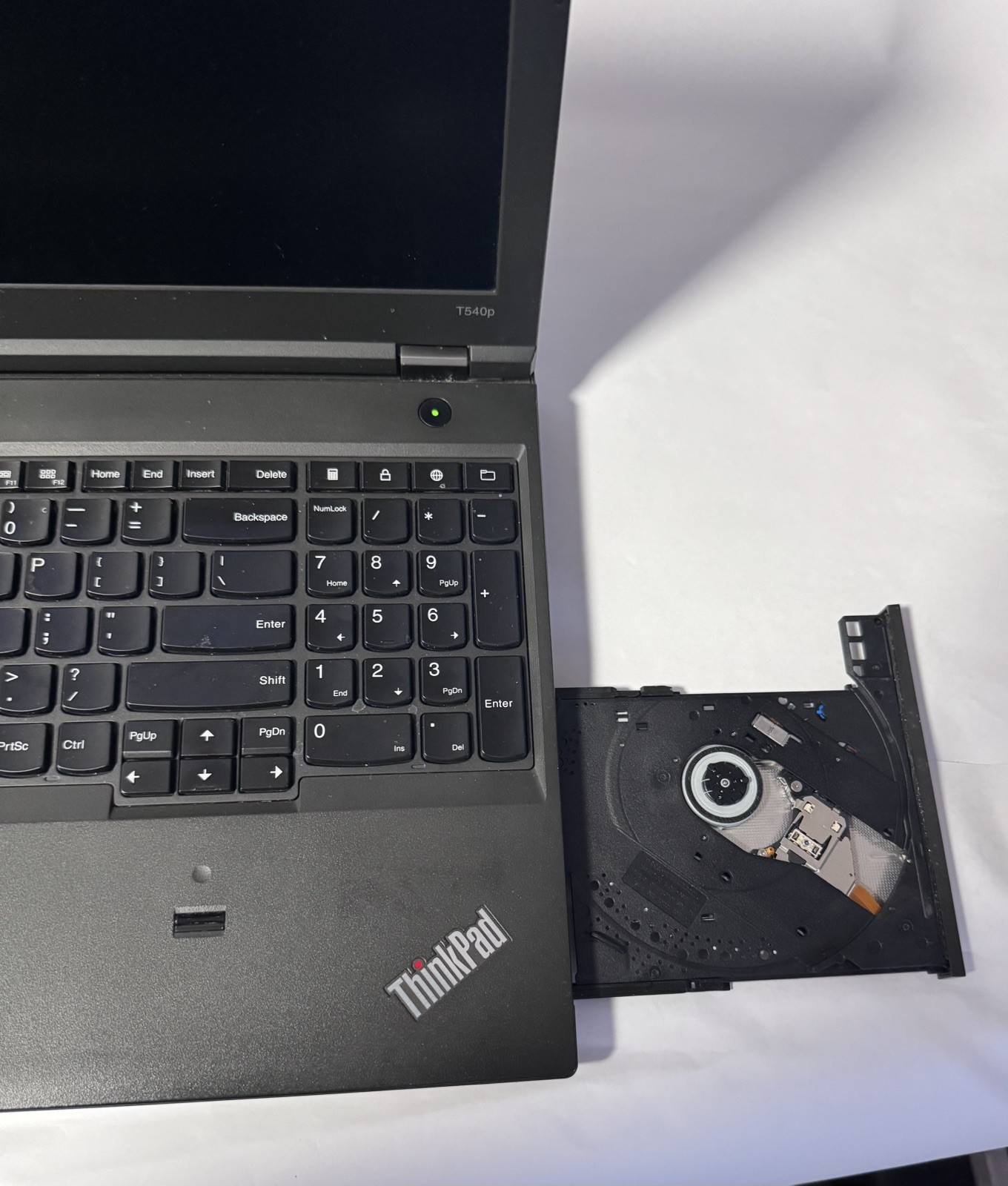 Lenovo Thinkpad T540p i7-4600M CPU @ 2.90GHz 8GB Win11( has DVD disk drive)