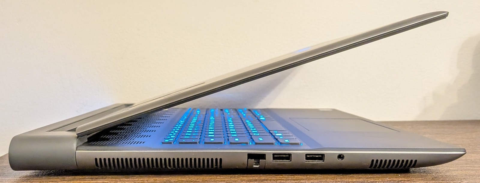 Alienware m18 r2 QHD+ 165Hz (Core i9-14900HX, 32GB/1TB SSD, RTX 4070) Laptop