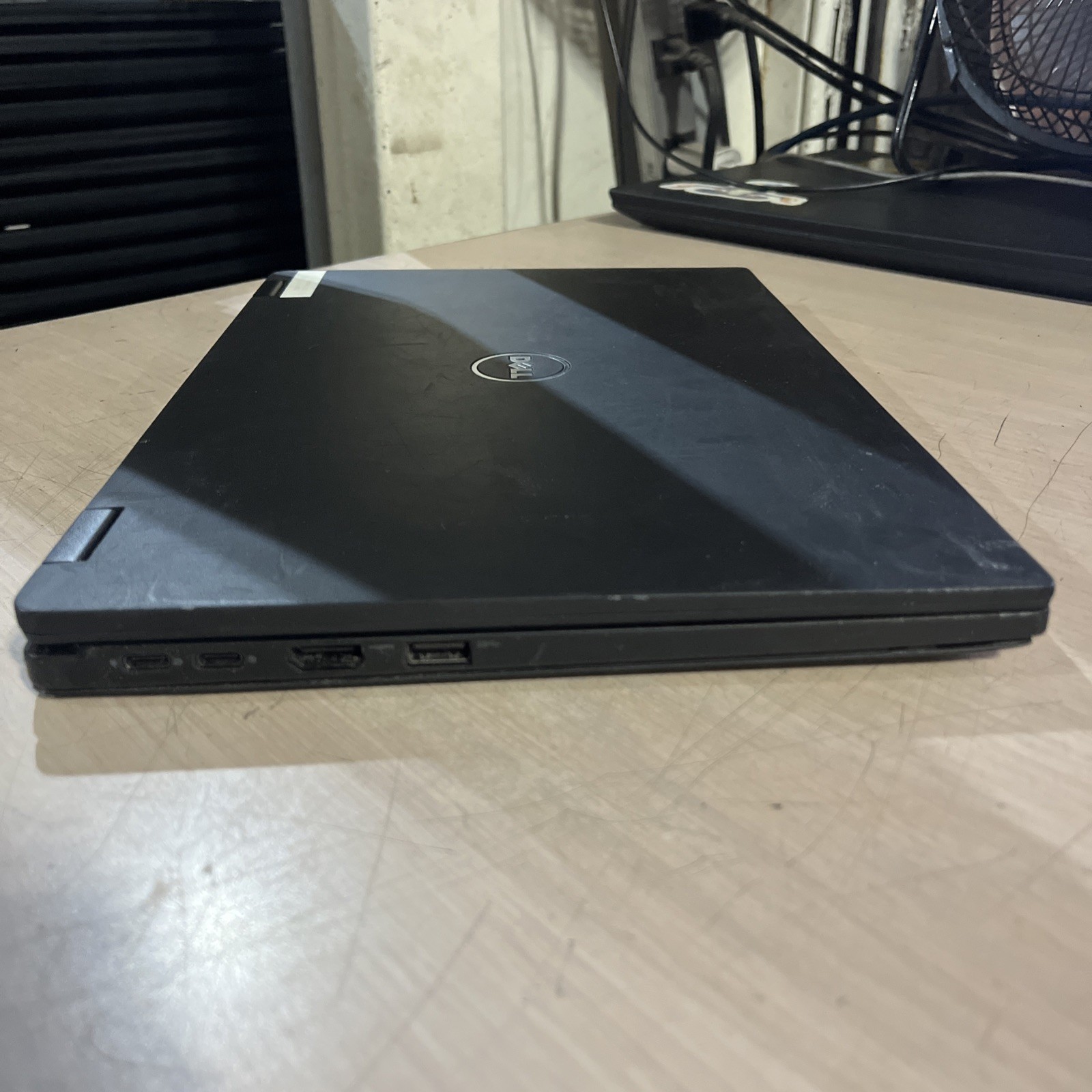 DELL LATITUDE 5289 INTEL CORE I5-7300U 2.60GHZ 8GB RAM NO HD .